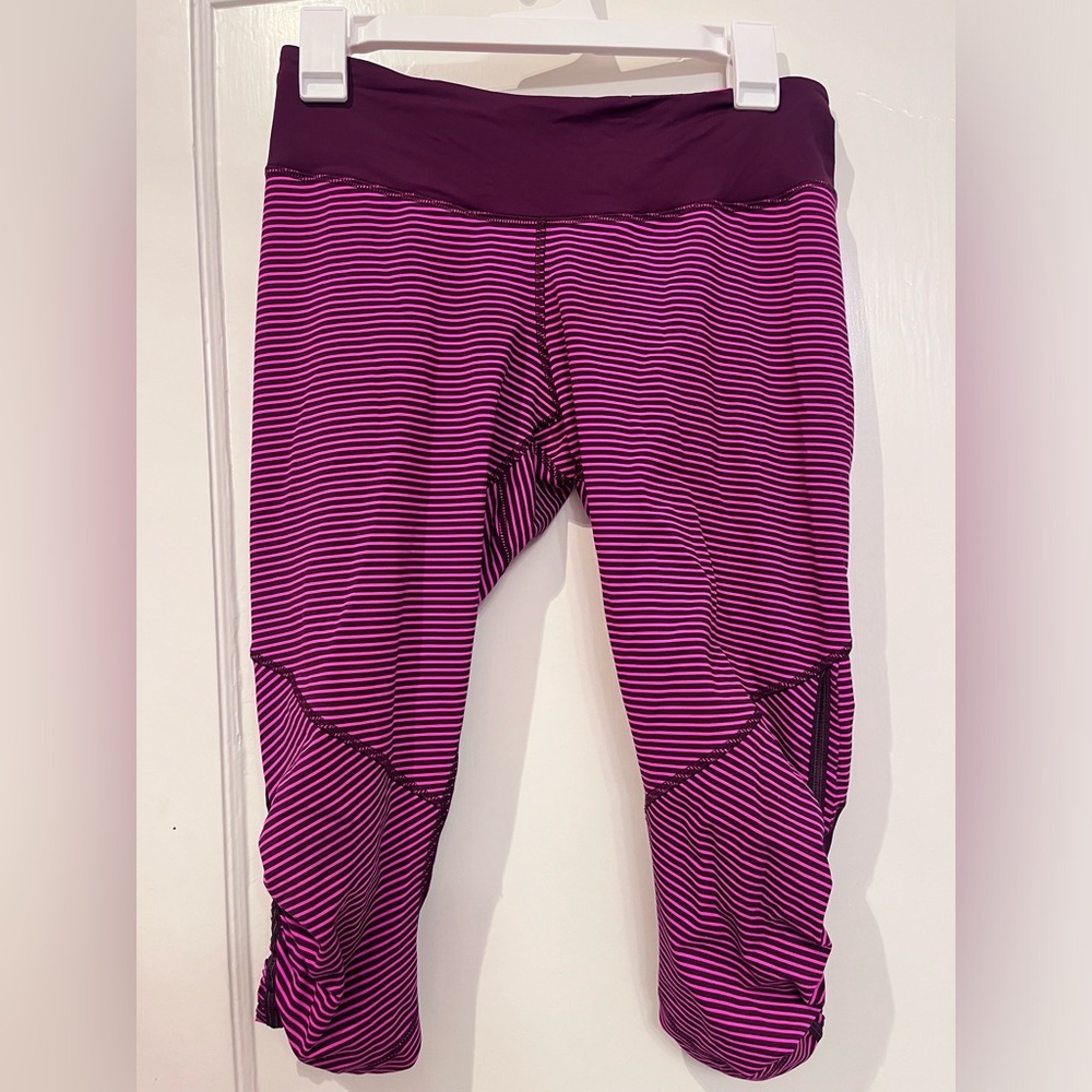 Lululemon Run Capri magenta stripe